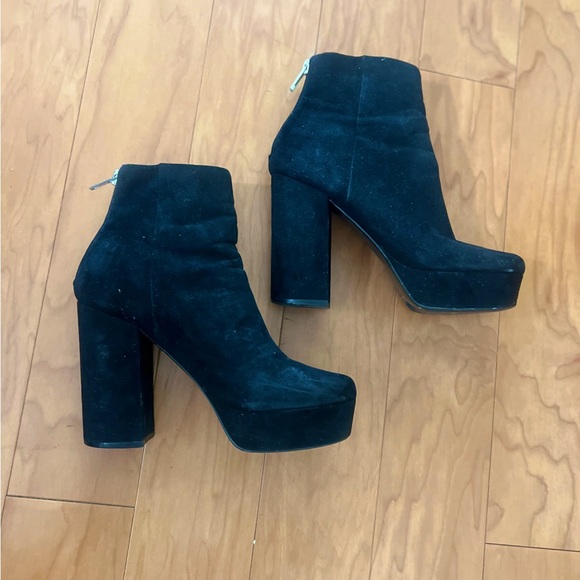 Steve Madden Platform Booties - Picture 1 of 3